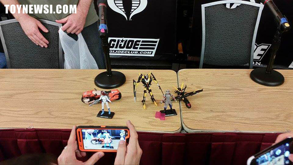 JoeCon 2015 Day 3 Collector Club Round Table Panel Reveals FSS 4.0 Plus Pythona  (2 of 5)